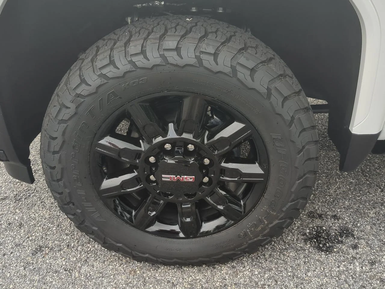 New 2026 Summit White GMC AT4 image 34