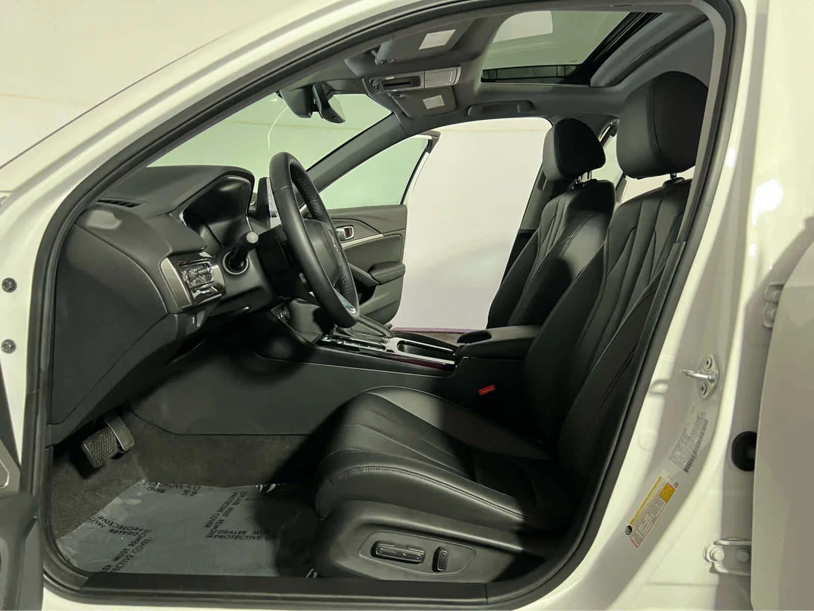 Used 2026 Platinum White Pearl Acura  image 21
