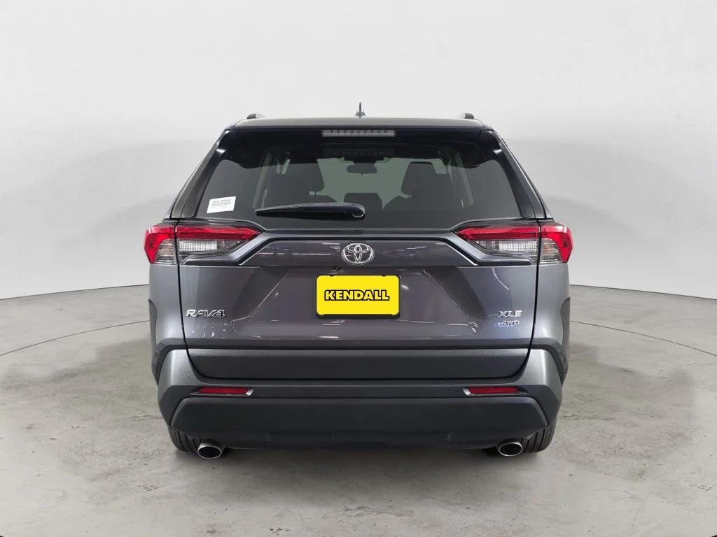 Used 2024 Magnetic Gray Metallic Toyota XLE image 6