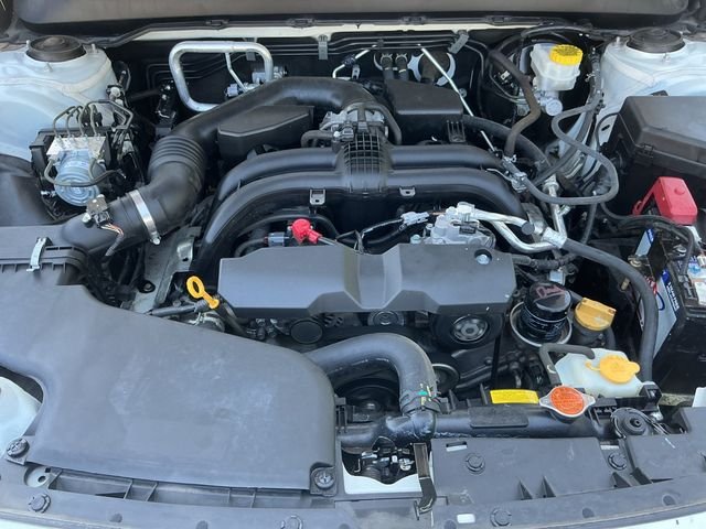 Used 2018 White Subaru 2.5i image 32