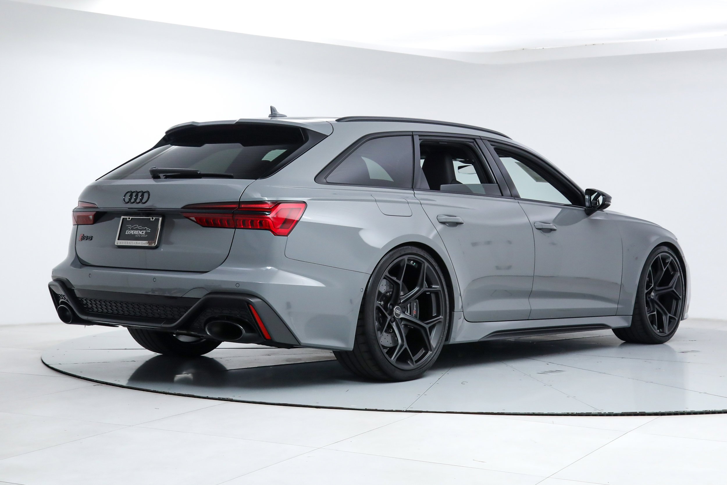 Used 2025 Gray Audi 4.0T image 5