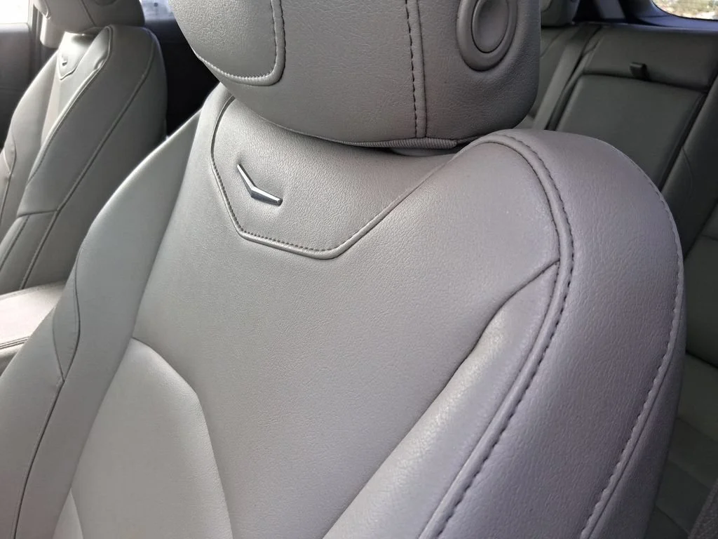 Used 2023 CRYSTAL WHITE TRICOAT Cadillac FWD Luxury image 19