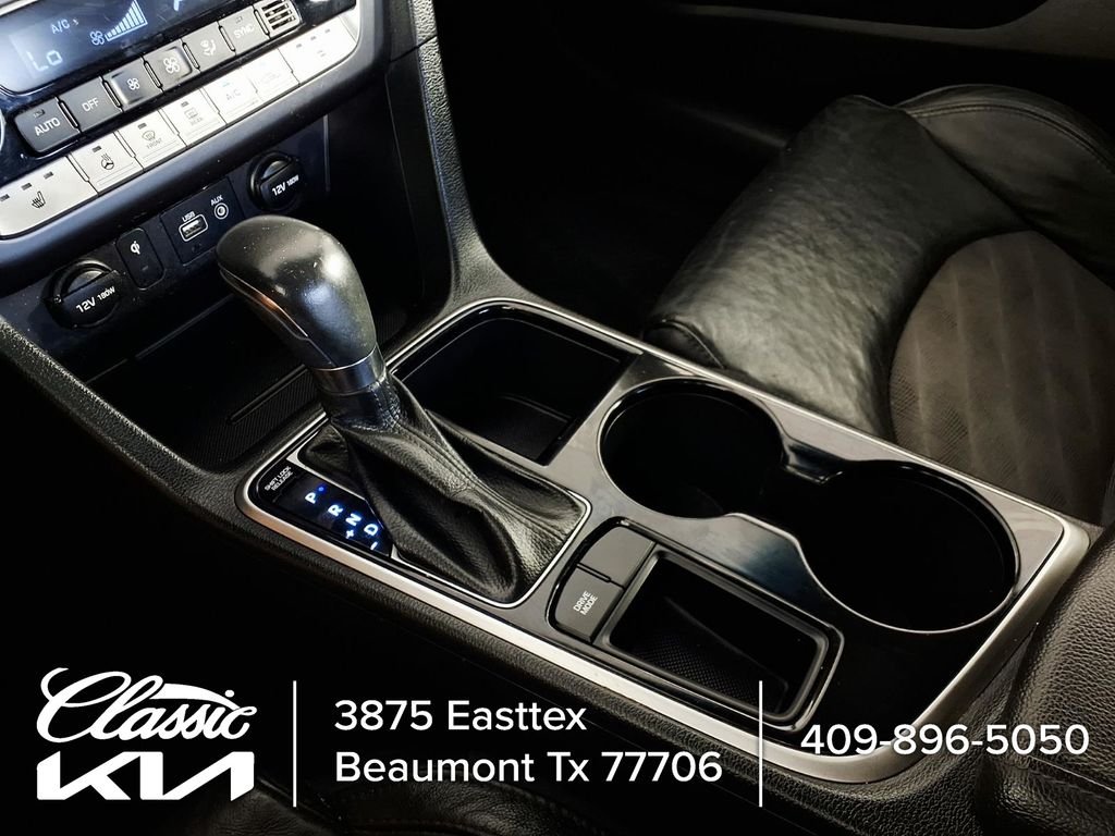 Used 2019 Black Hyundai Sport image 20