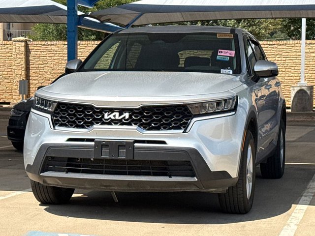 Pre-Owned 2022 Kia Sorento LX