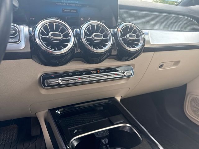 Used 2021  Mercedes-Benz GLB 250 image 16
