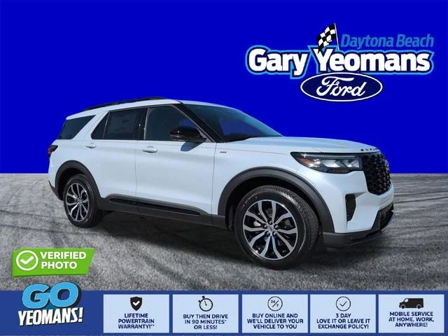New 2026 Space White Metallic Ford ST-Line image 1