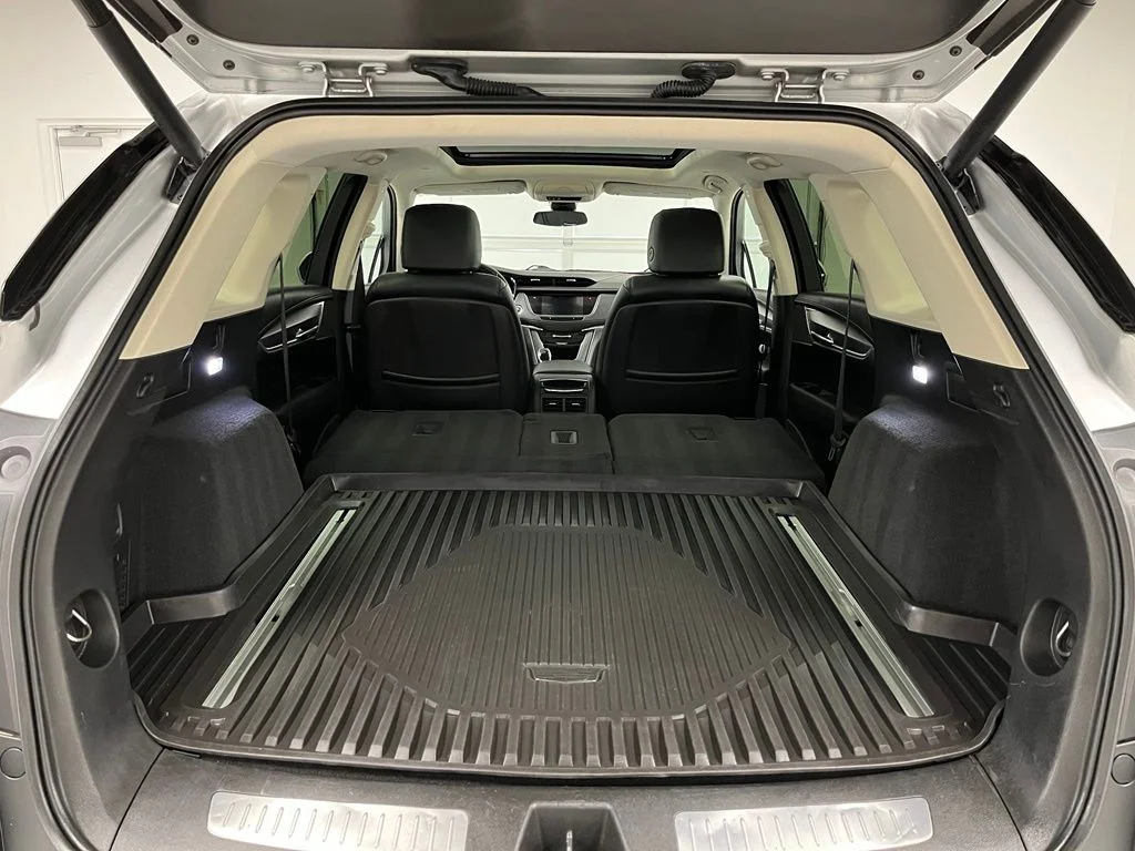 Used 2019 Silver Cadillac Premium Luxury image 46