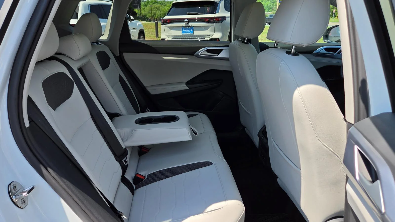 New 2026 Pure White Volkswagen SE image 57