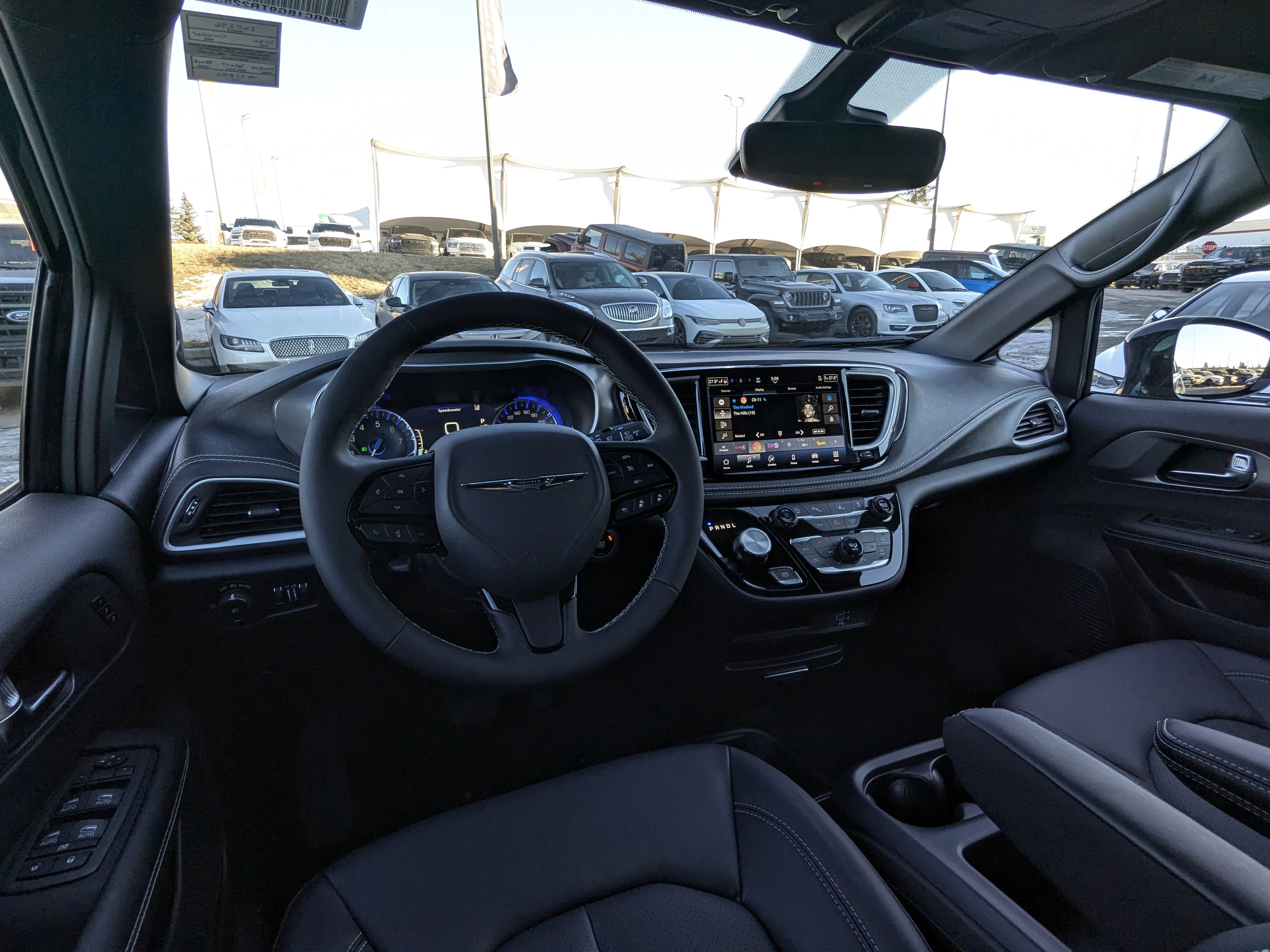 New 2026 Black Chrysler Select - PANORAMIC SUNROOF - POWER SLIDING DOORS - S APP PKGE & TONS MORE! image 24