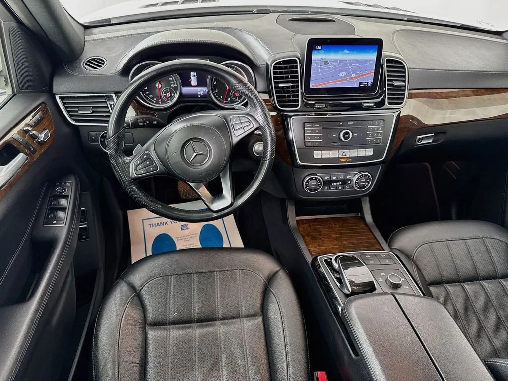 Used 2018  Mercedes-Benz GLS 450 image 29