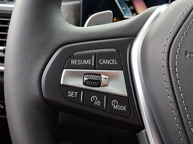 New 2026 Mineral White Metallic BMW xDrive40i image 18