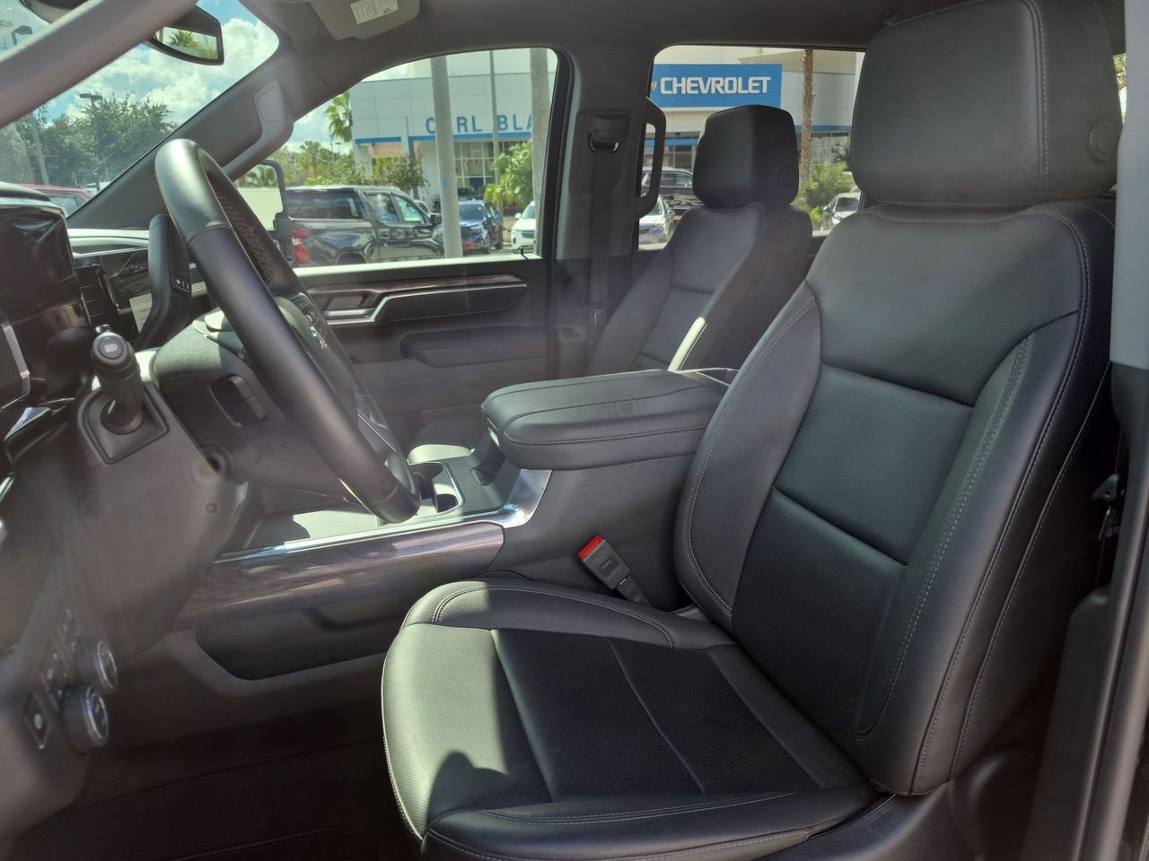 Used 2025 Black Chevrolet LTZ image 19