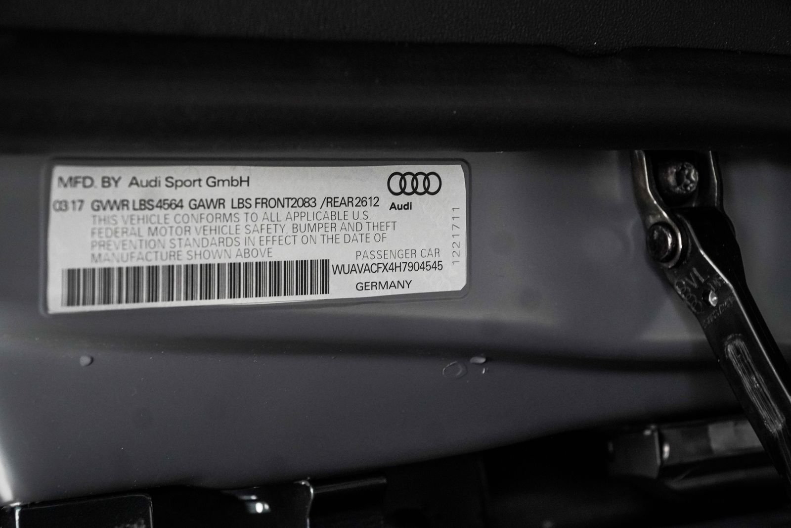 Used 2017 Green Audi 5.2 image 40