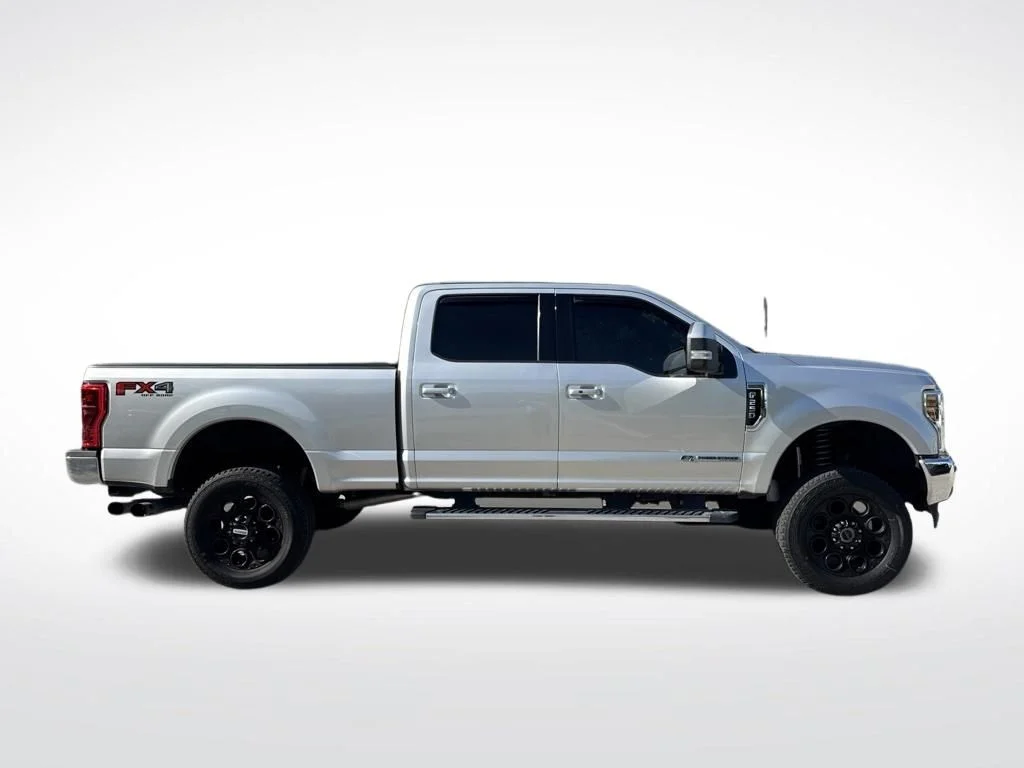 Used 2019 Silver Ford Lariat image 4