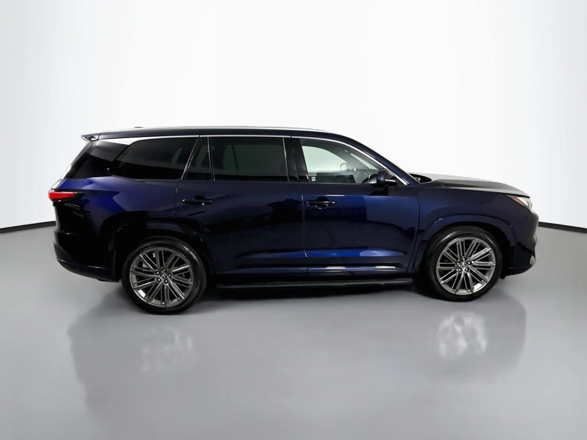 Used 2025 Nightfall Mica Lexus 350 Luxury image 9