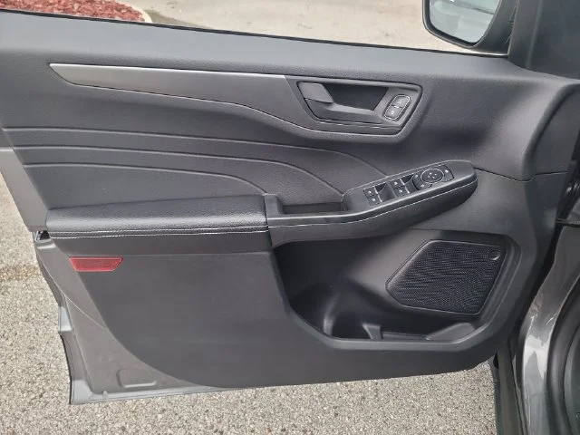 Used 2025 Gray Ford Active image 17