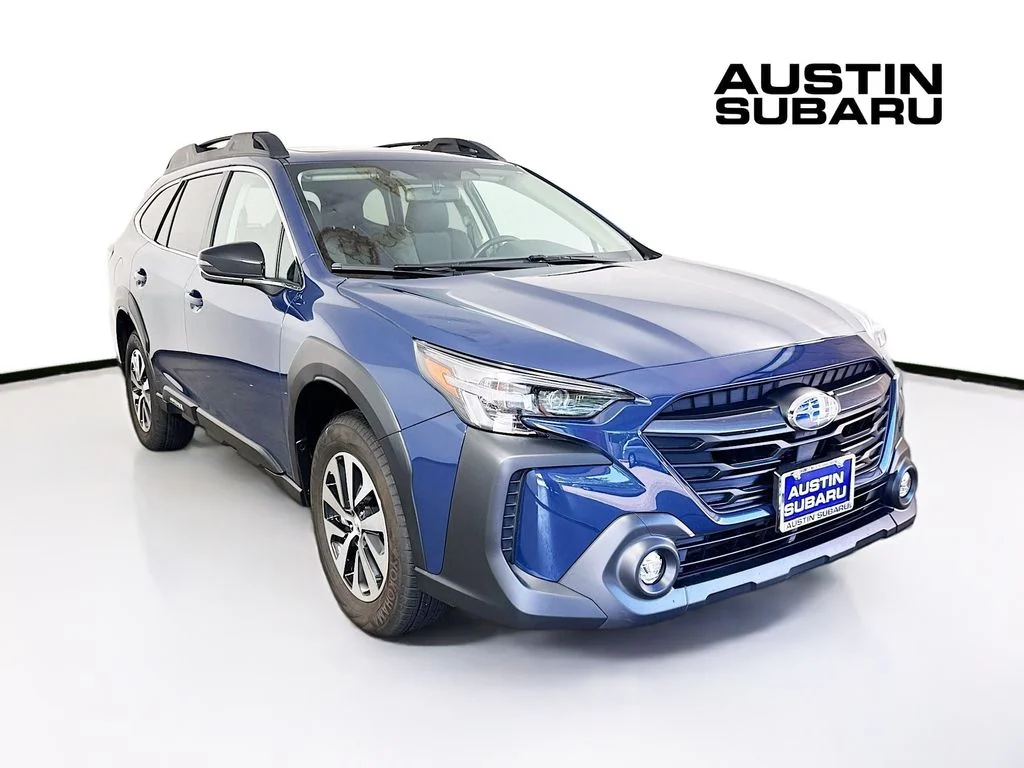 2025 Subaru Outback Premium's photo