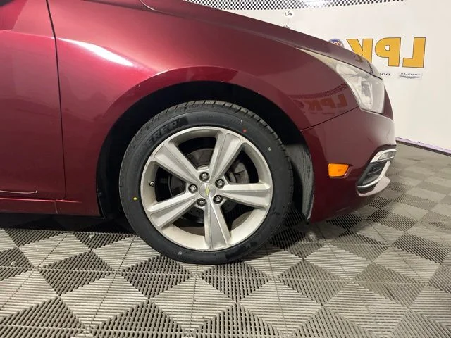 Used 2016 Red Tintcoat Chevrolet 2LT image 34