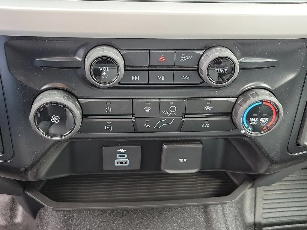 New 2026 Oxford White Ford F-350® XL image 14