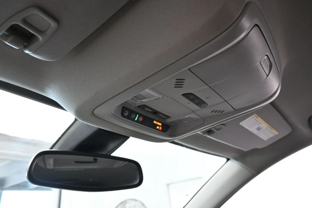 Used 2023 Sterling Metallic GMC SLT image 35