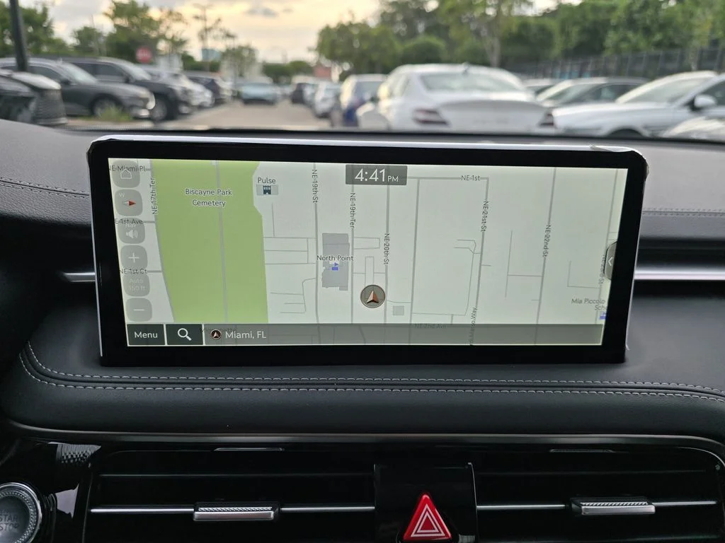 New 2026 White Genesis 2.5T image 18