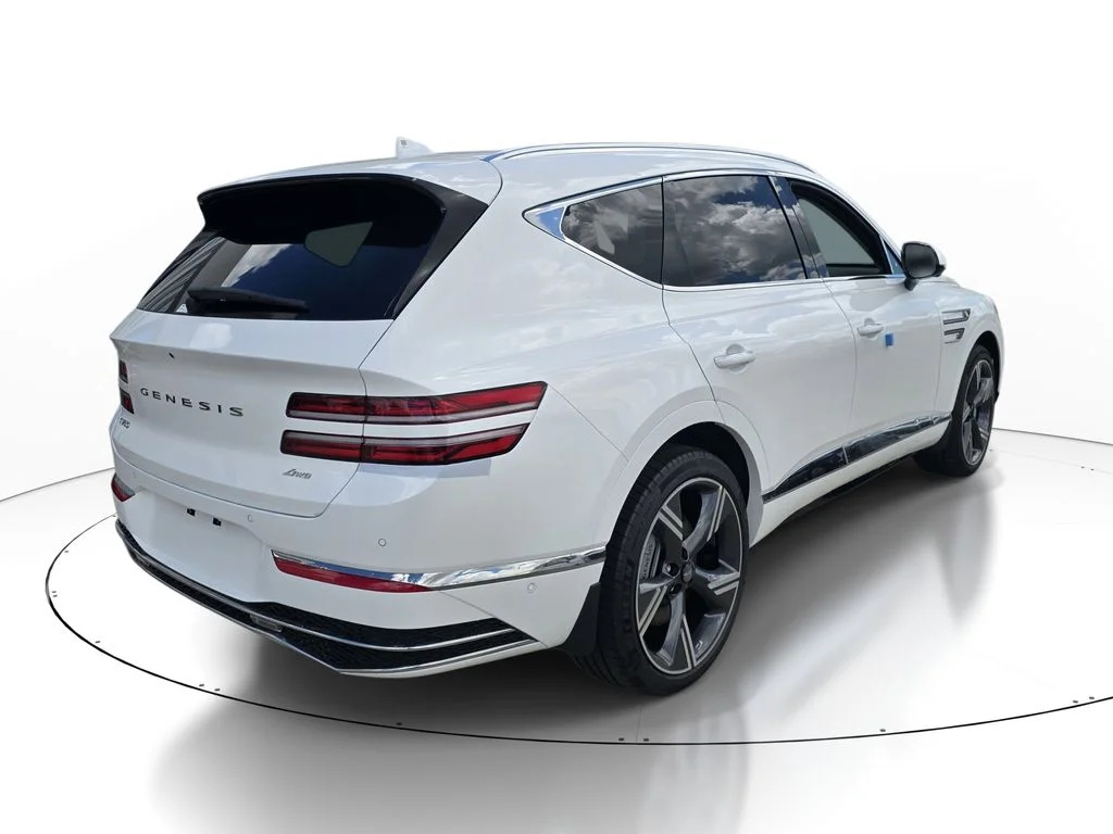 New 2026 White Genesis 2.5T Prestige image 3