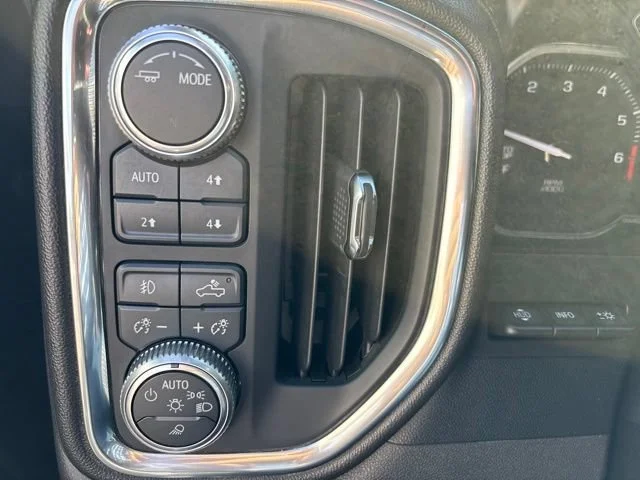 Used 2020 SUMMIT WHITE GMC AT4 image 14
