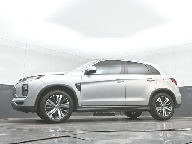 Used 2024 Silver Mitsubishi 2.0 ES image 42