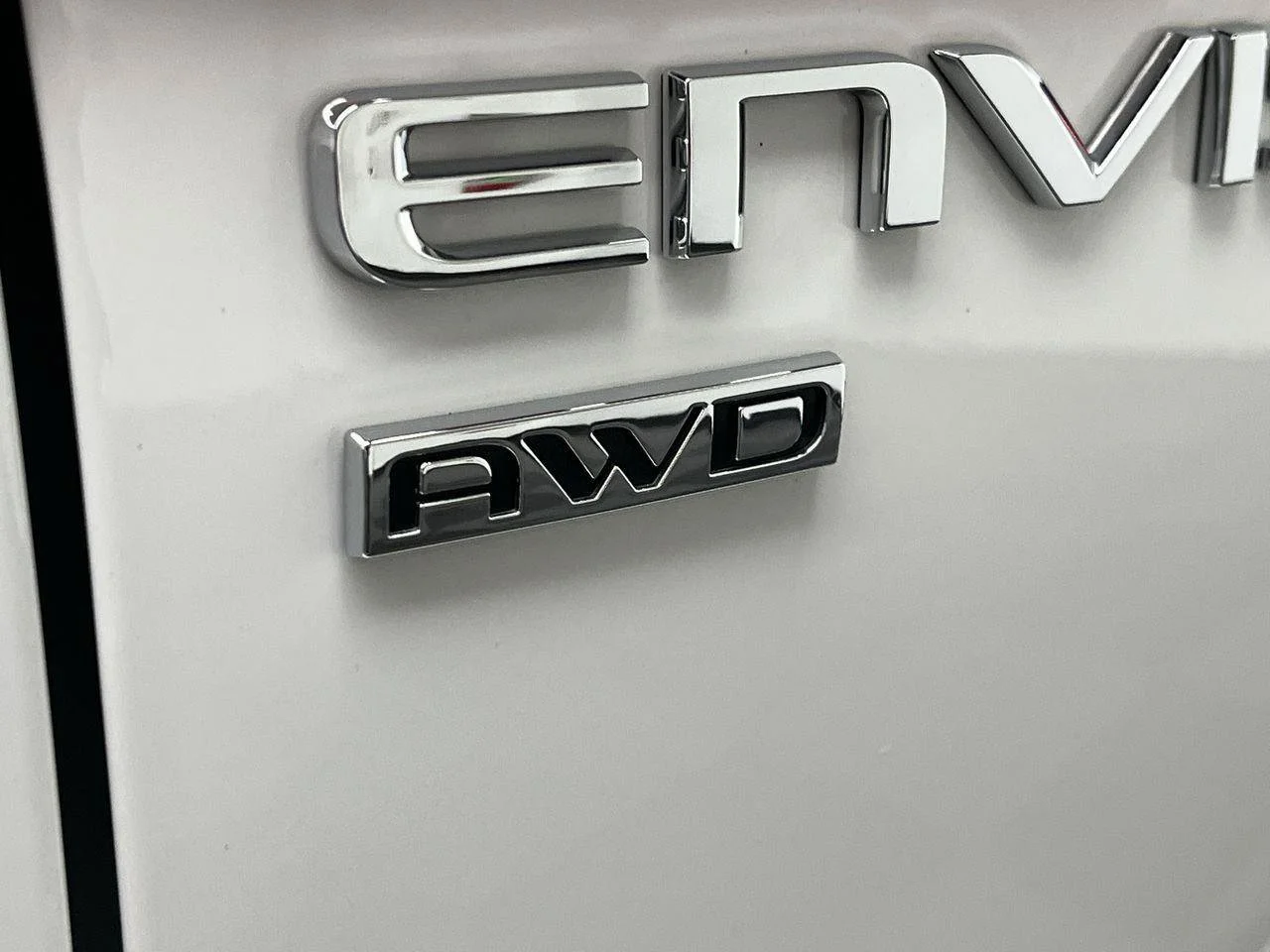 Used 2026 Summit White Buick Sport Touring image 34