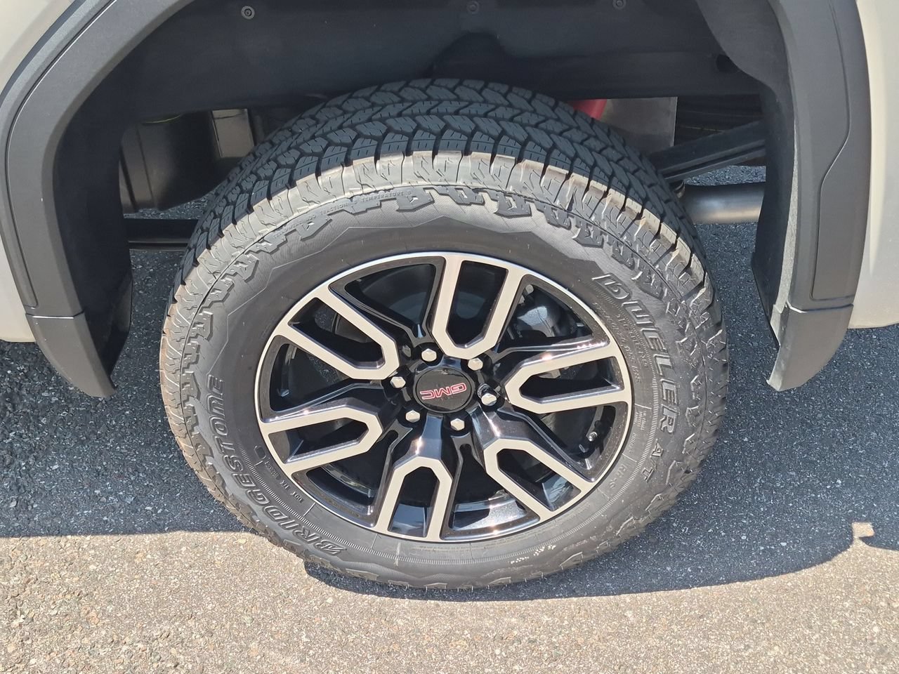 2026 GMC Sierra 1500 AT4 - Photo 32