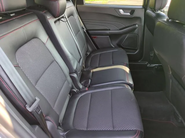 Used 2023 Silver Ford ST-Line image 31