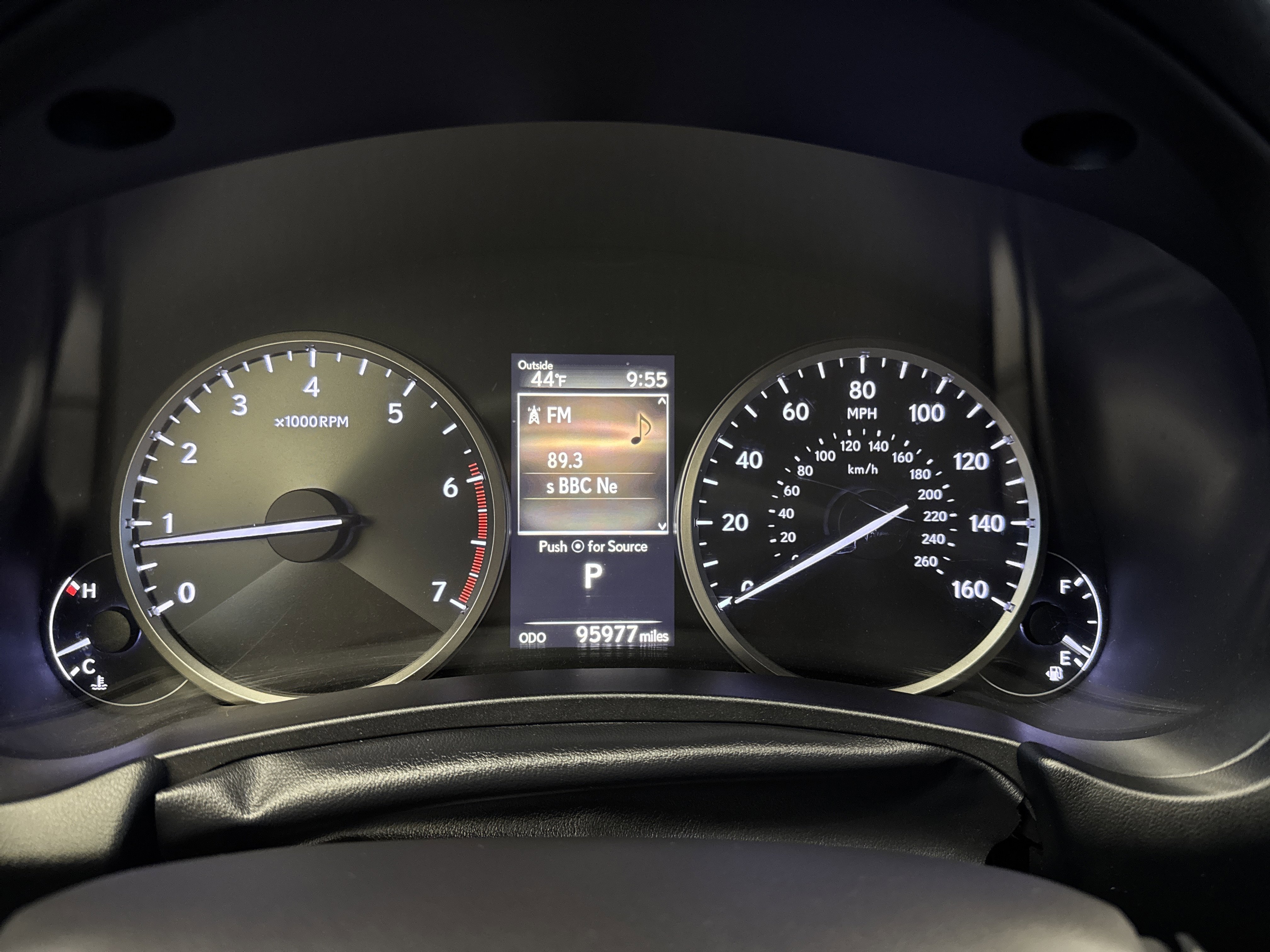 2018 Lexus NX 300 Luxury photo 3