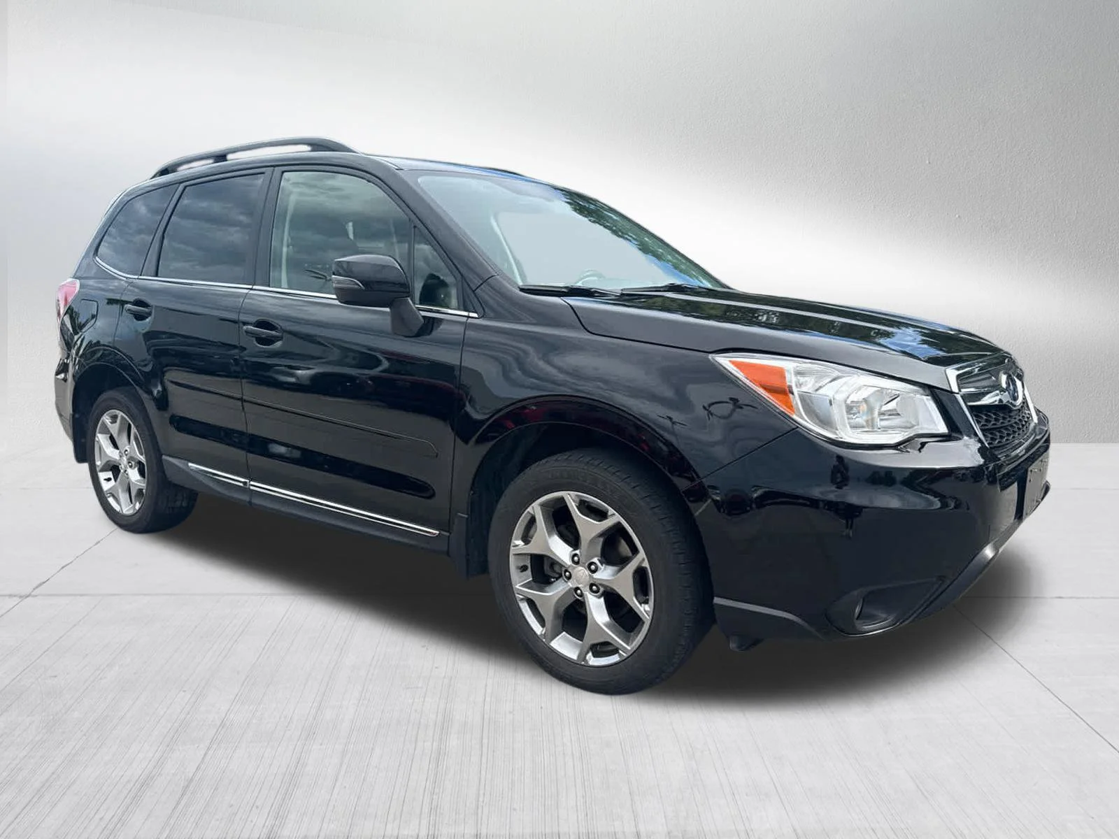 Used 2015 Subaru Forester i Touring with VIN JF2SJAUC6FH563906 for sale in Kansas City