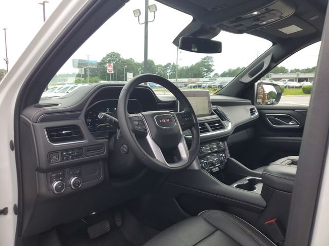 Used 2023 White GMC SLT image 18