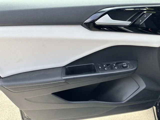 New 2026 Black Volkswagen 1.5T S image 12