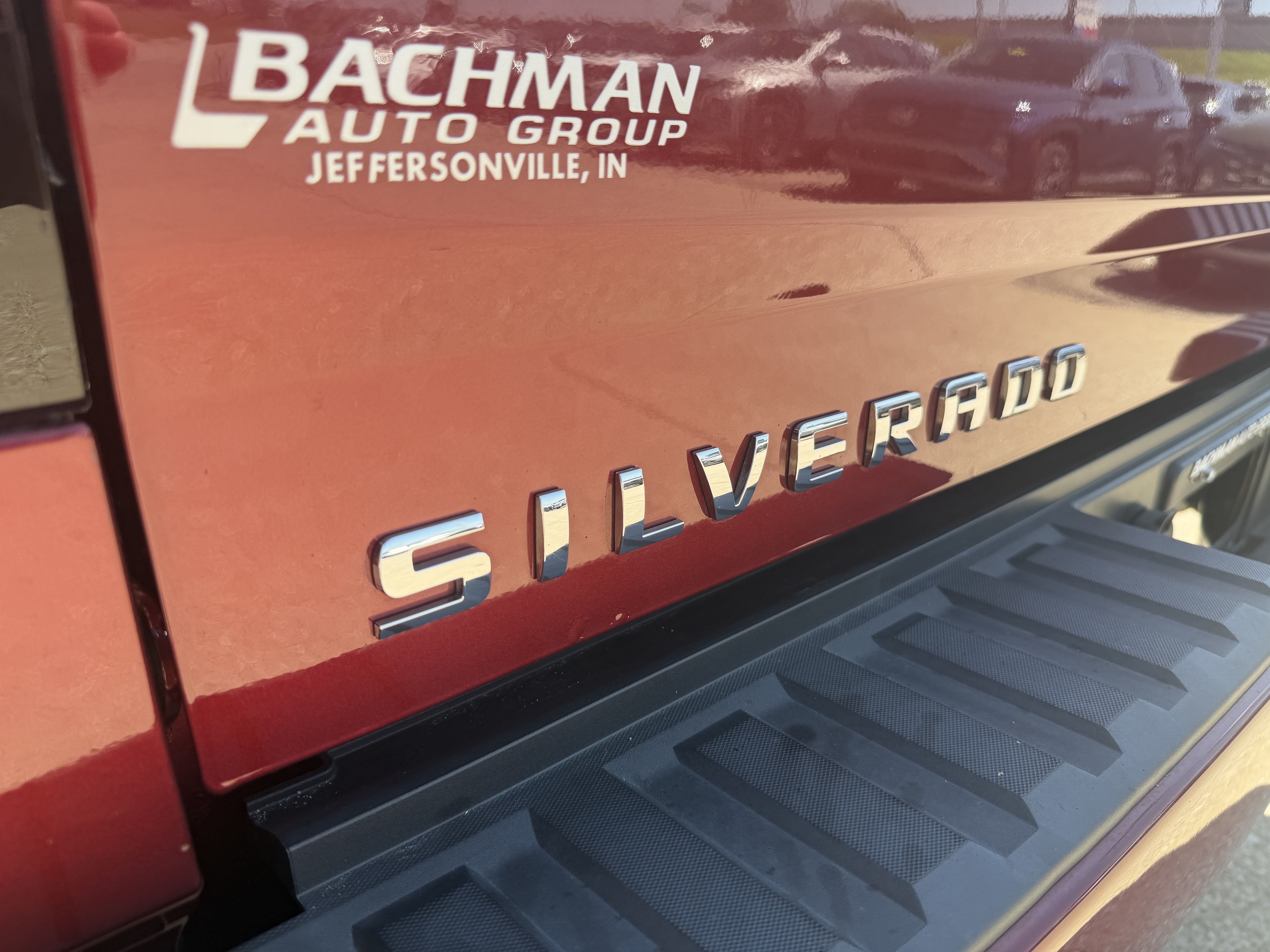 Used 2017 Siren Red Tintcoat Chevrolet LT image 9