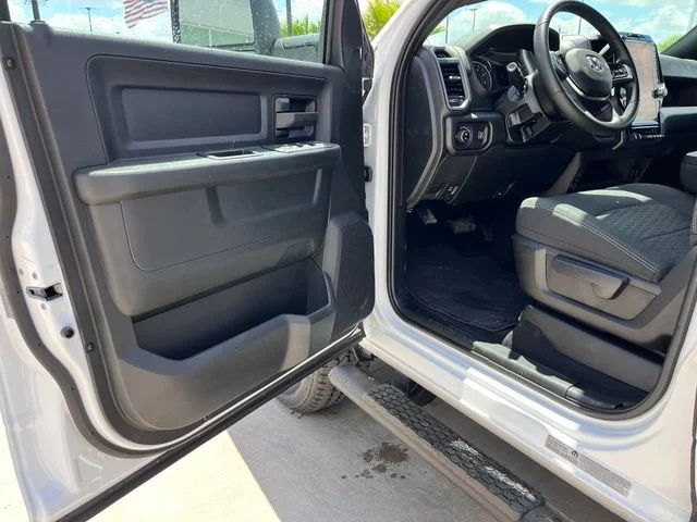 New 2026 Bright White Clearcoat RAM  image 14