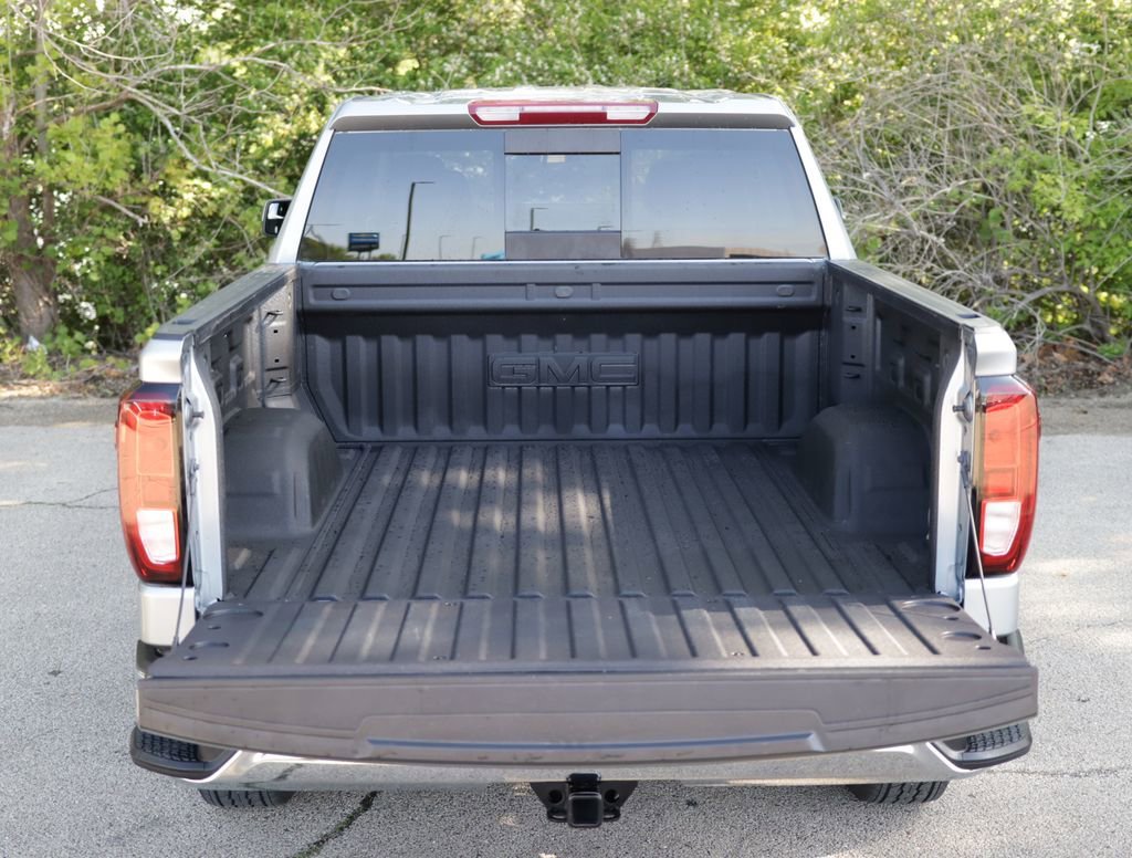 Used 2024 Sterling Metallic GMC SLE image 27