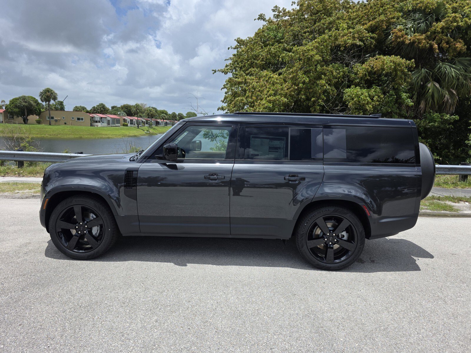 New 2026 Carpathian Grey Land Rover P300 S image 7