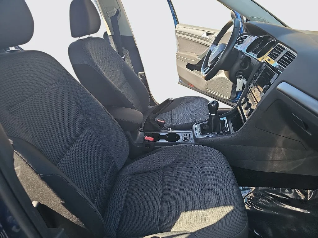 Used 2019 Blue Volkswagen S image 10