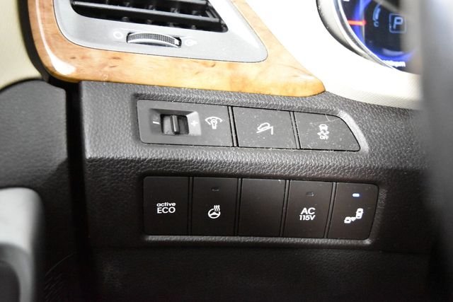 Used 2014 Red Hyundai GLS image 28