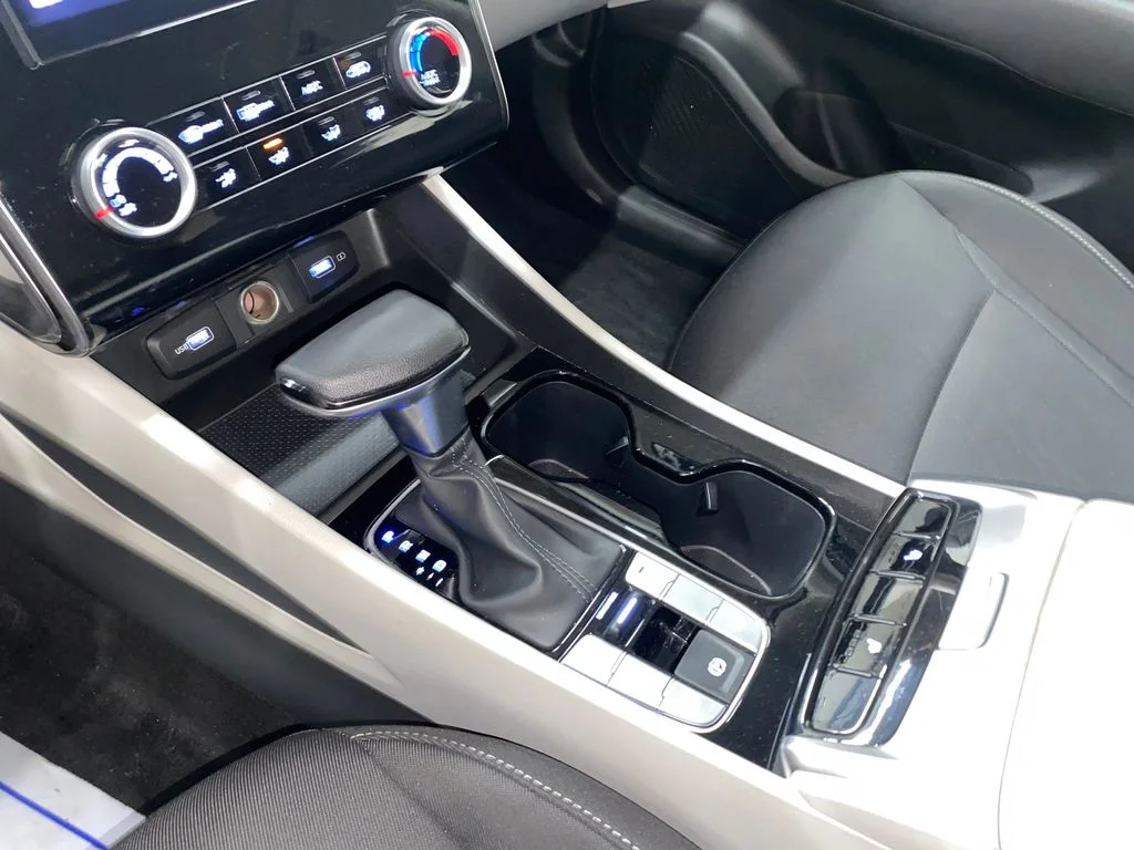 Used 2022 Gray Hyundai SEL image 21