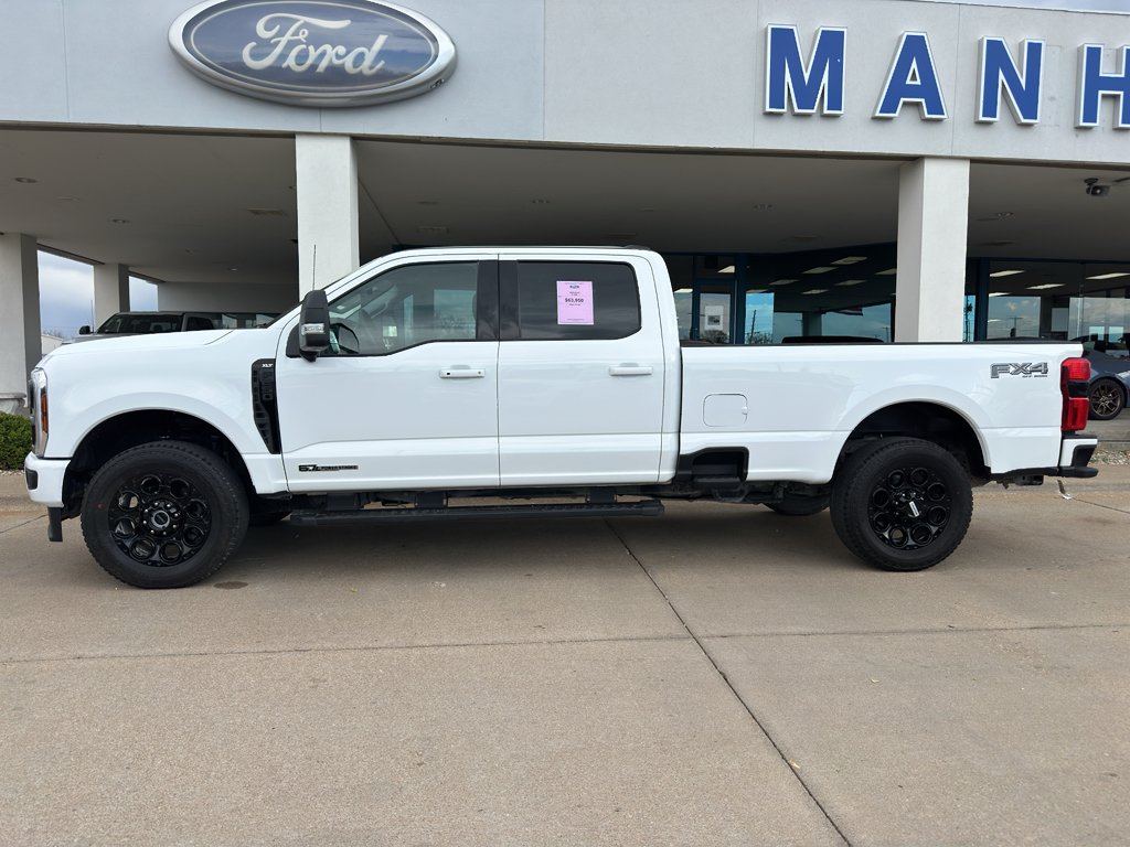 Used 2025 Oxford White Ford XLT image 4