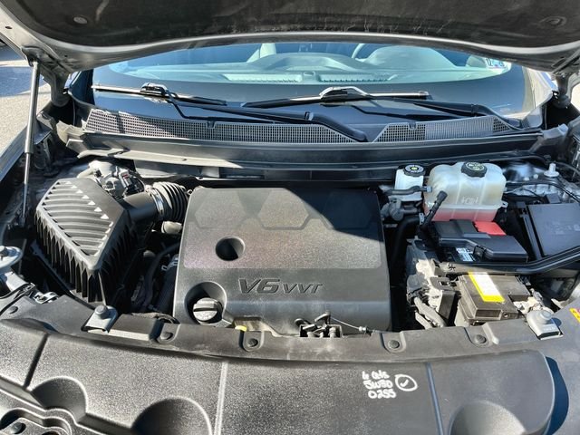 Used 2020 Gray Chevrolet LT image 18