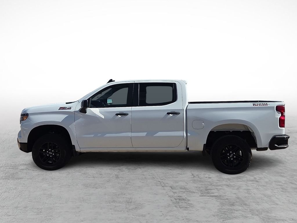 Used 2025 White Chevrolet Custom Trail Boss image 6
