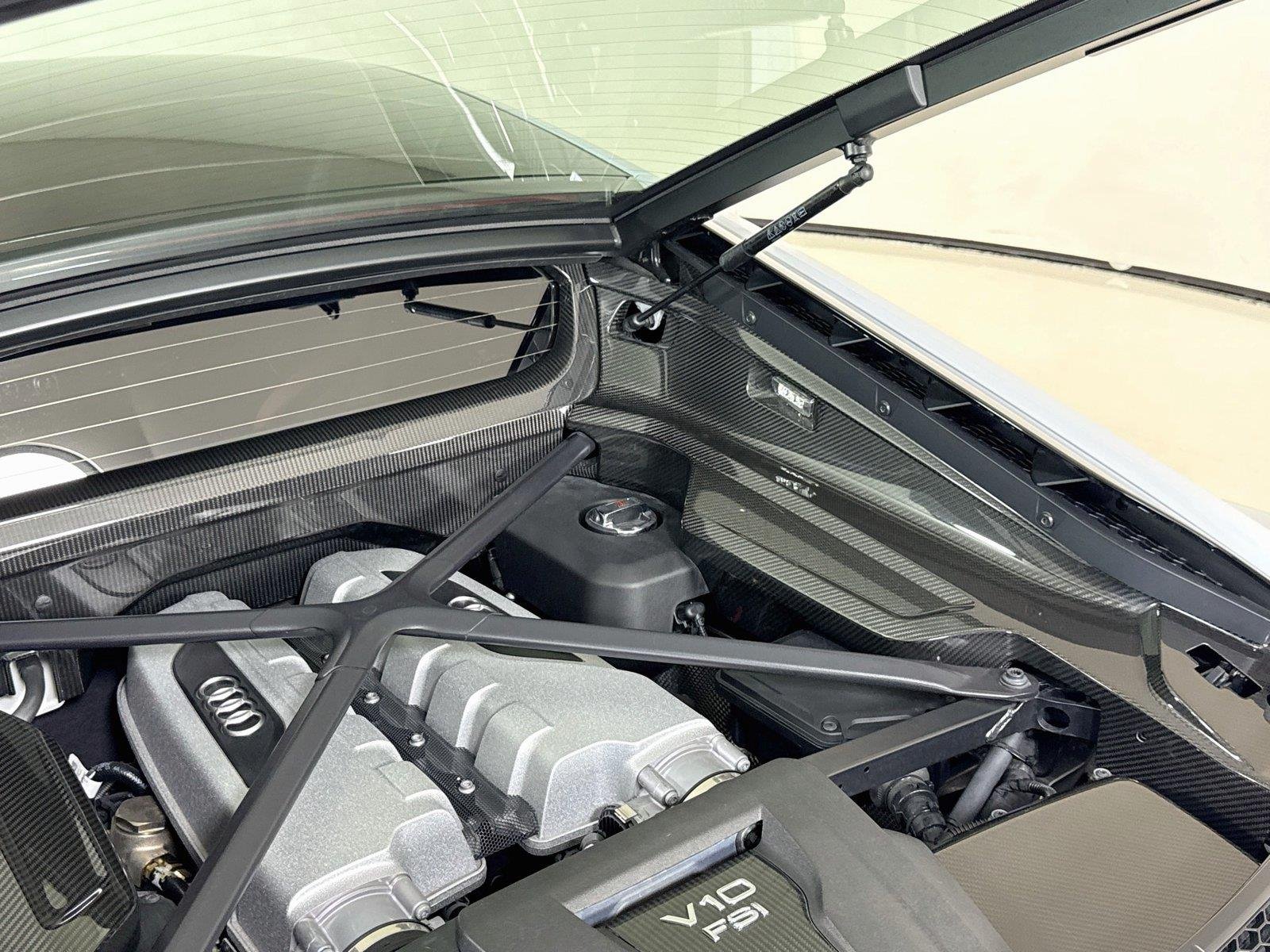 Used 2021 Suzuka Gray Metallic Audi 5.2 V10 | Carbon Ext Pkg | Diamond Stitched Int | Premium Pkg image 24