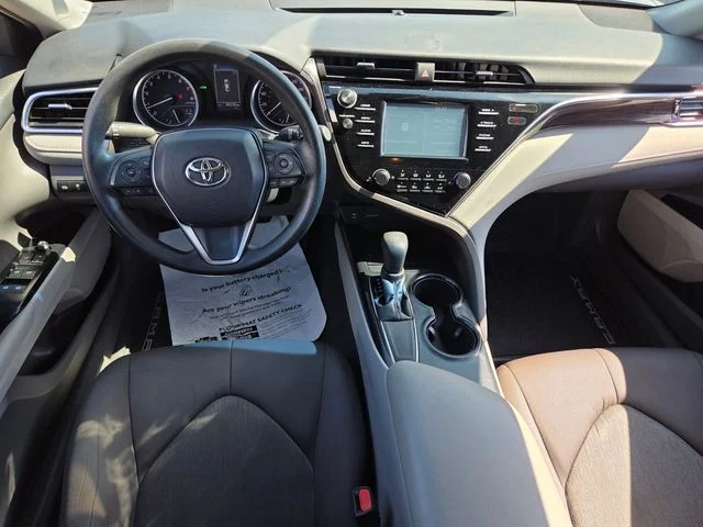 Used 2018 Silver Toyota LE image 8