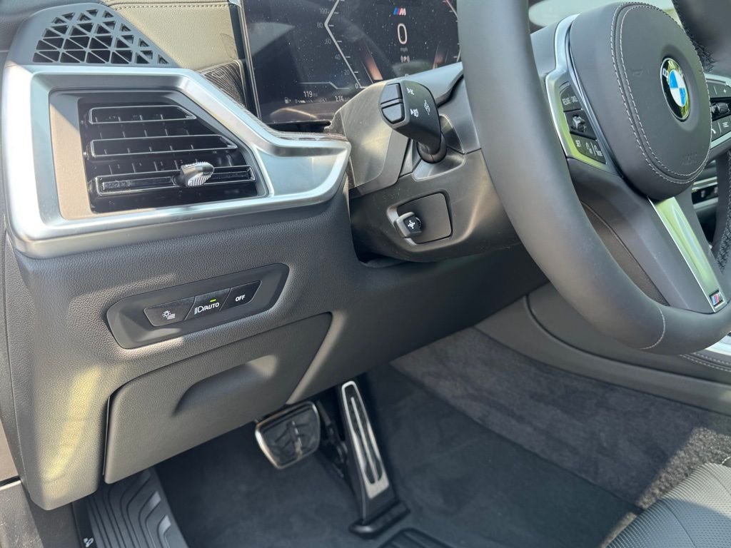 Used 2026 Brooklyn Grey Metallic BMW xDrive40i image 13
