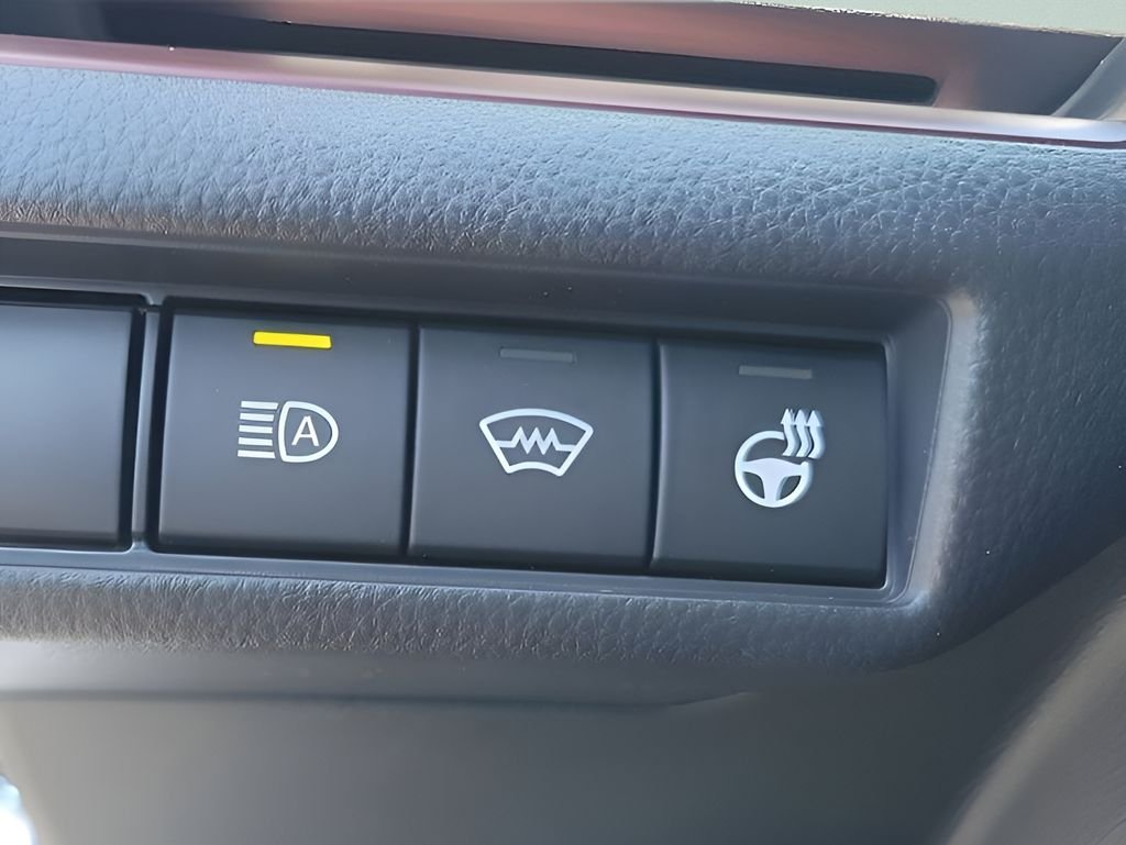 2026 Toyota Prius Plug-in Hybrid XSE - Photo 26