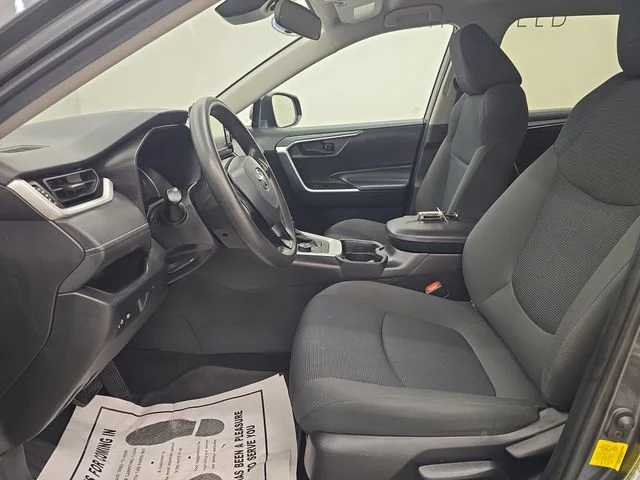 Used 2021 Magnetic Gray Metallic Toyota LE image 19